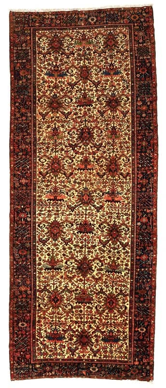 Heriz Antique Carpet 380x155 - Image 1