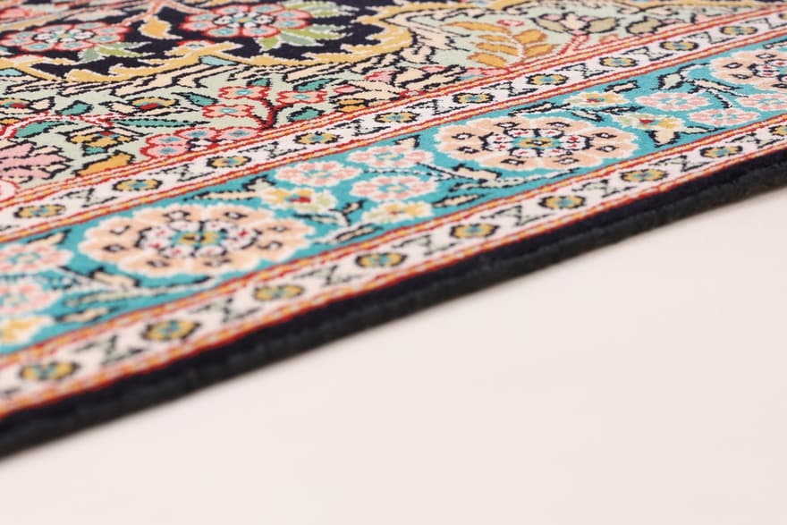 Kahmir Silk Carpet 118x76_5