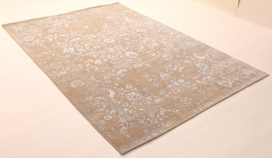 Modern Lotus  301x203_2