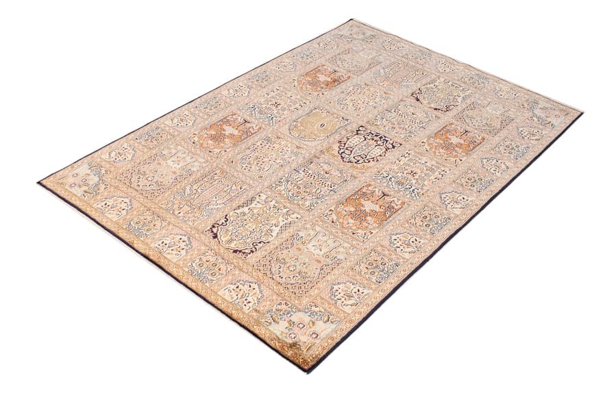 Kahmir Silk Carpet 185x121_3