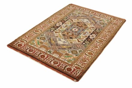 Gutchan Carpet 182x120 - alternate view