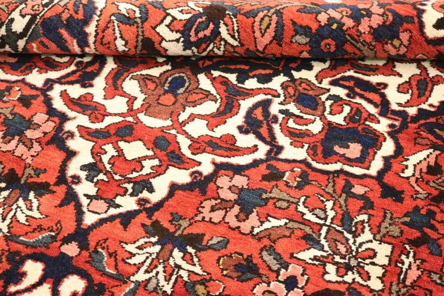 Bakhtiar Carpet 322x210_0