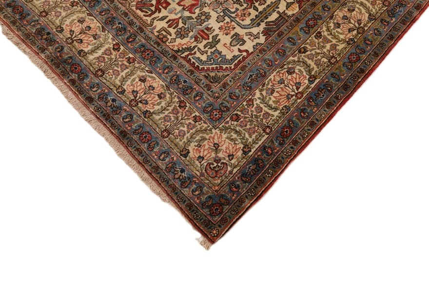 Qum Antique Carpet 325x220_0
