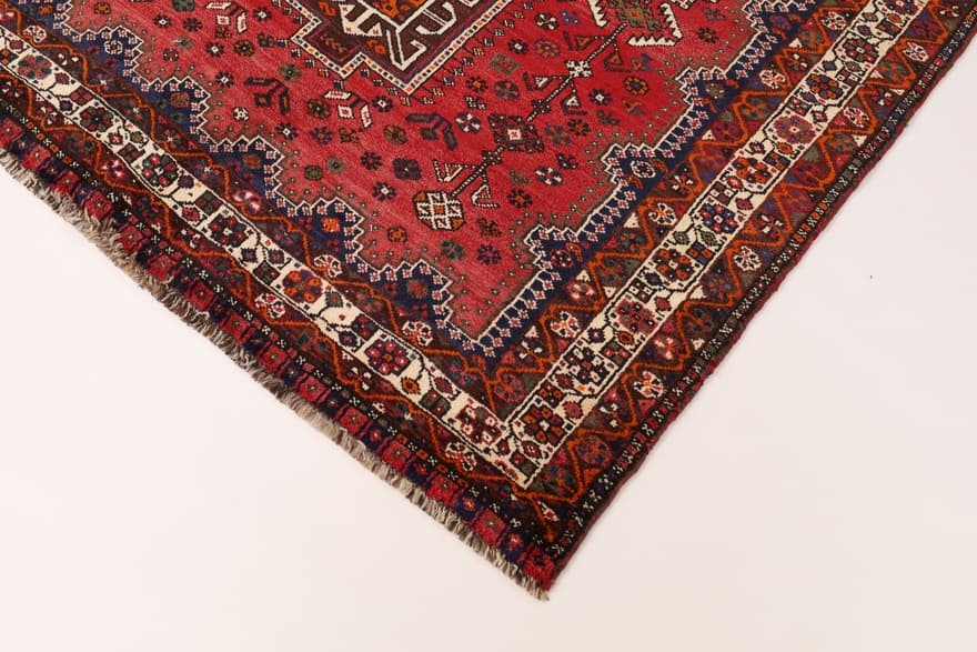 SHIRAZ 256x162_2