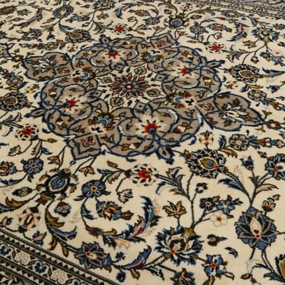 Kashan Carpet 303x197 - alternate view