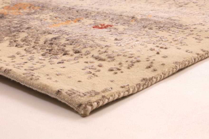 Modern Lotus  241x166_3