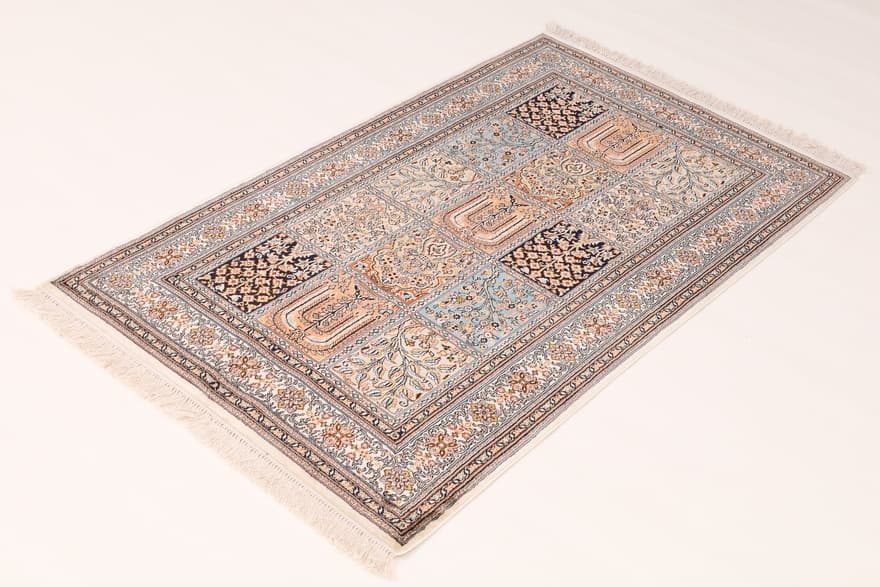 Kahmir Silk Carpet 162x97_1