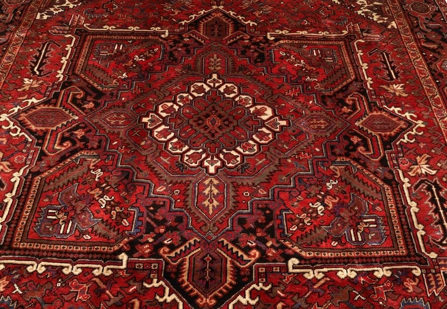 Heriz Carpet 338x258 - Image 6
