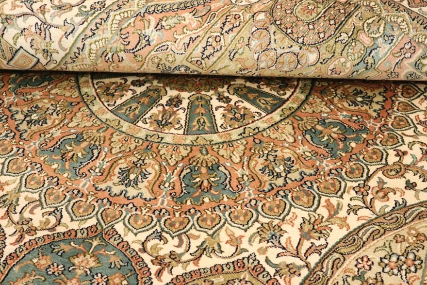 Kashmir Seide Teppich 192x125