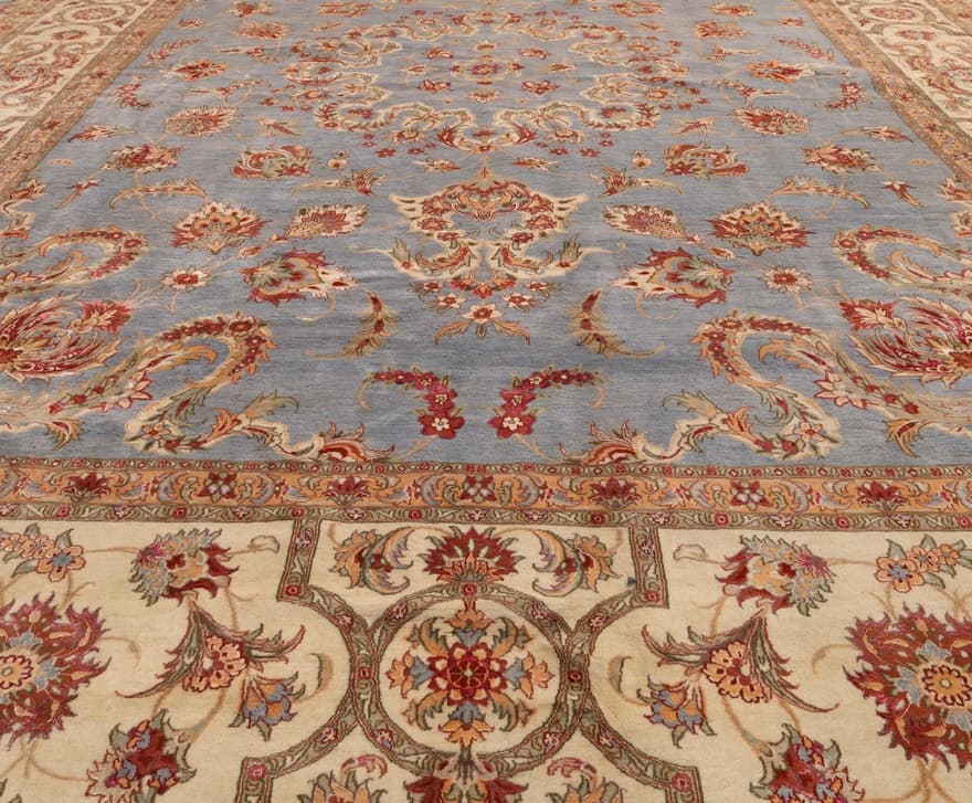 Tabriz Marke Sherkat khashrai Carpet  520x385 - Image 4