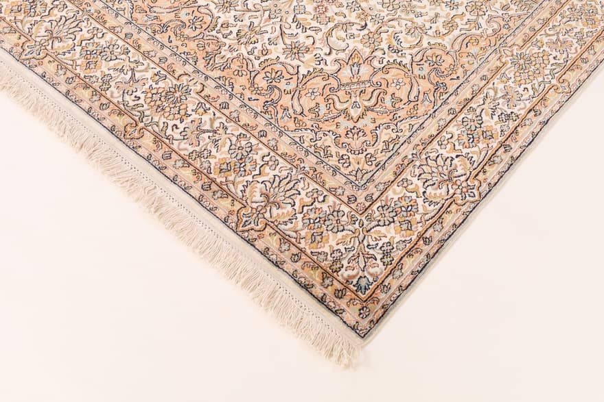 Kahmir Silk 199x123