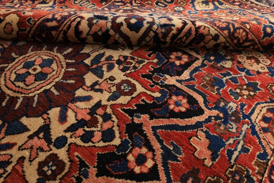 Bakhtiar Carpet 250x154