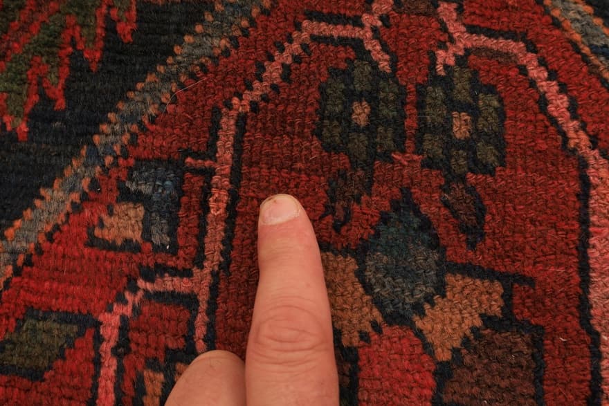 Der rote Läufer-Teppich aus Ardabil 378x105