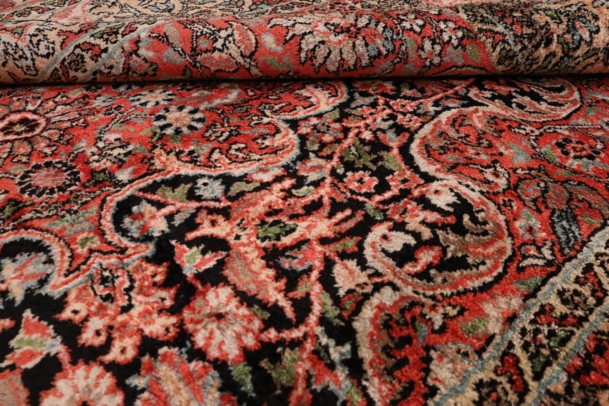 Kashmir Silk Carpet  213x150 - Image 4