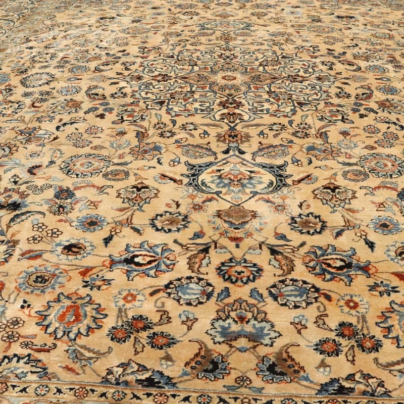 Vintag Carpet 393x305