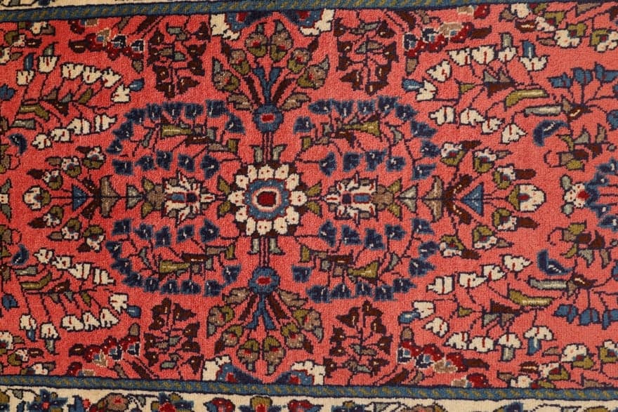 Sarouk Carpet  138x65 - Image 5