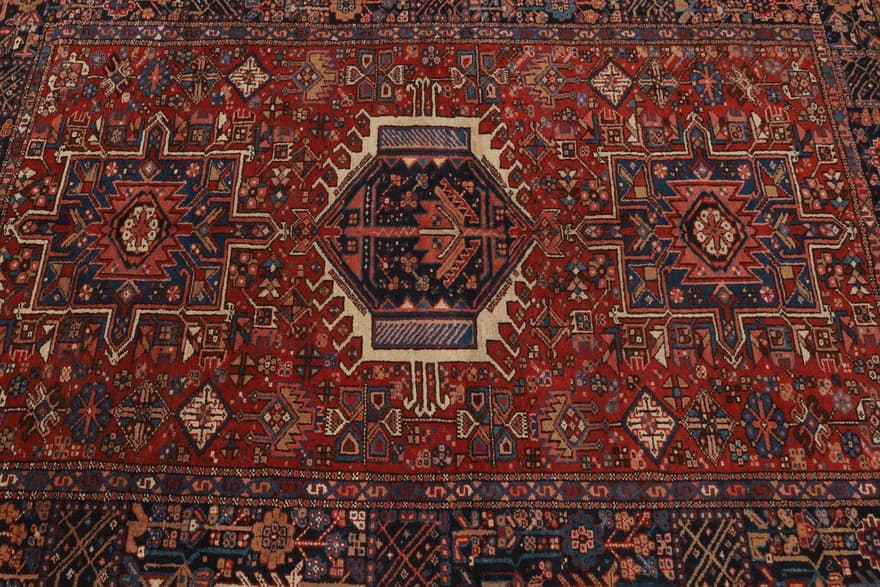 Antique Heriz Carpet  200x145 - Image 3