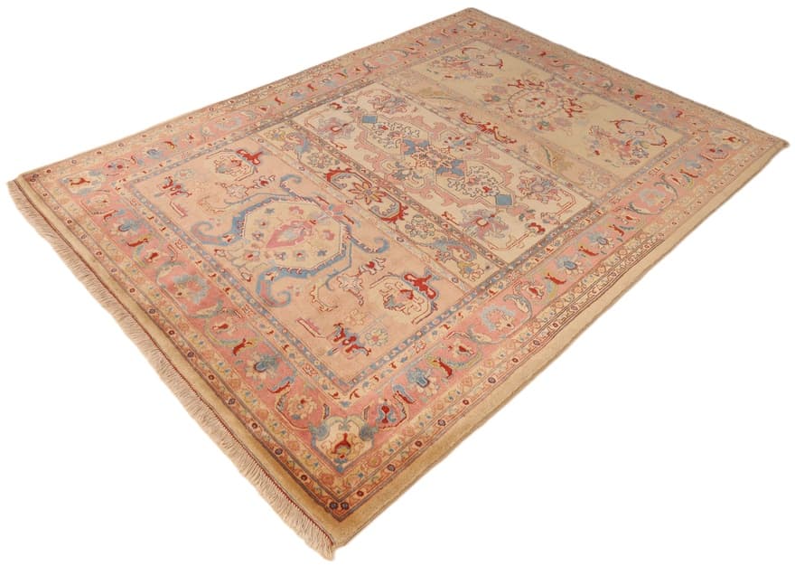 Heriz Carpet  225x160 - Image 5