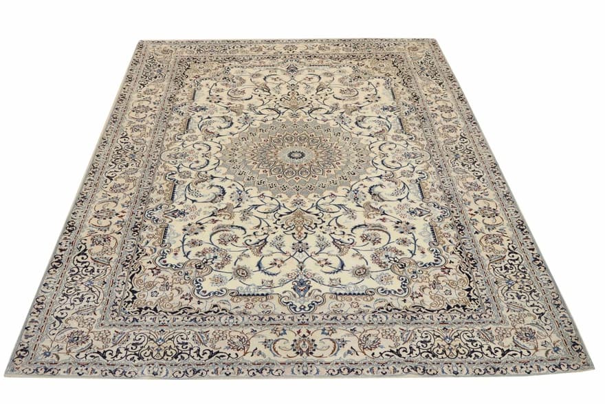 NAIN 9 La  Carpet 315x208