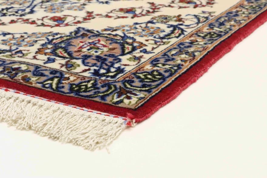 Isfahan Carpet 104x71