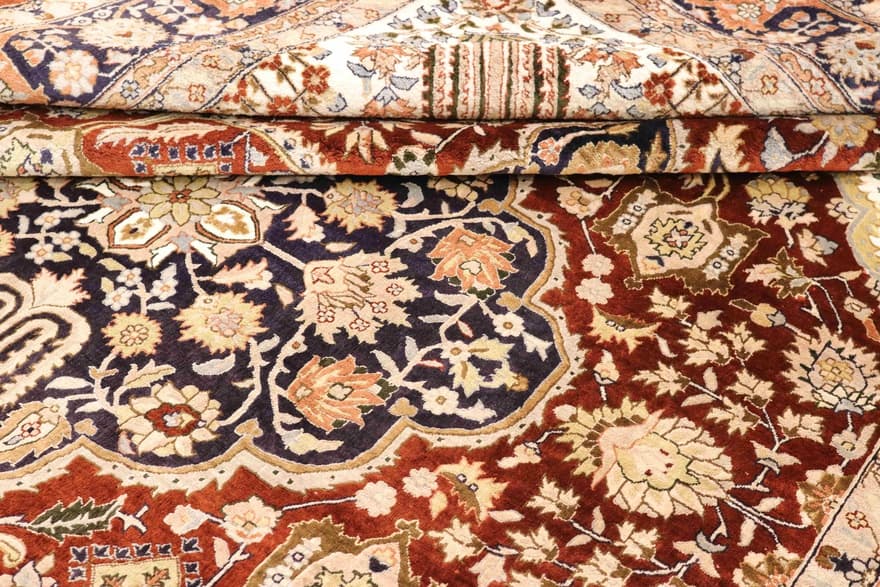 Türki Silk Carpet 270x185