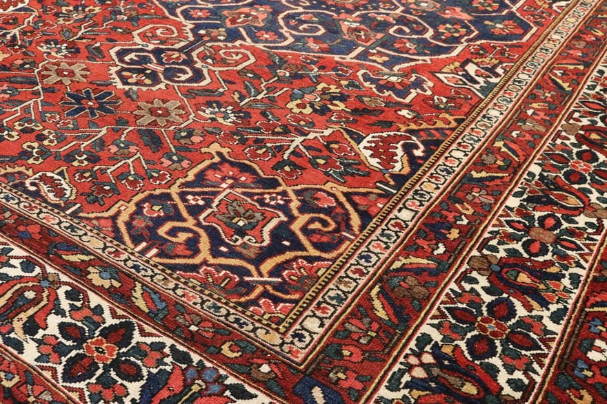 Bakhtiar Carpet 385x285