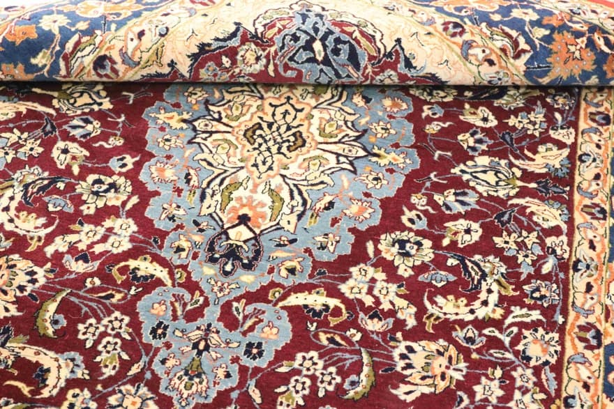 Isfahan Carpet 171x110