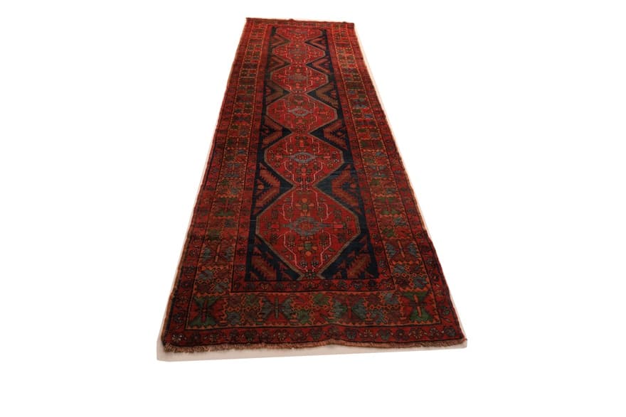 Der rote Läufer-Teppich aus Ardabil 378x105