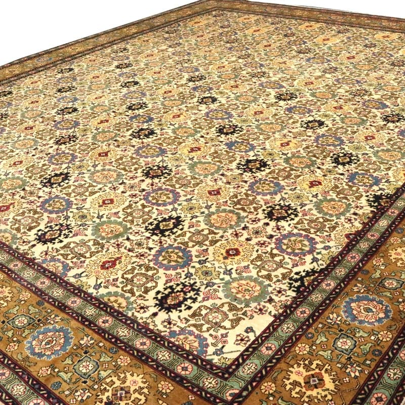 Tabriz Teppich 425x344