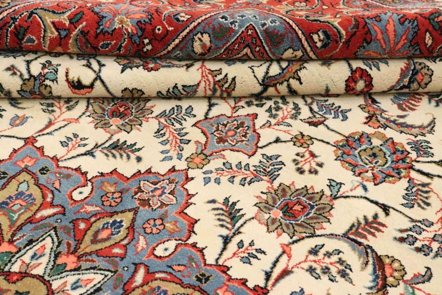 Sarough Teppich 391x282