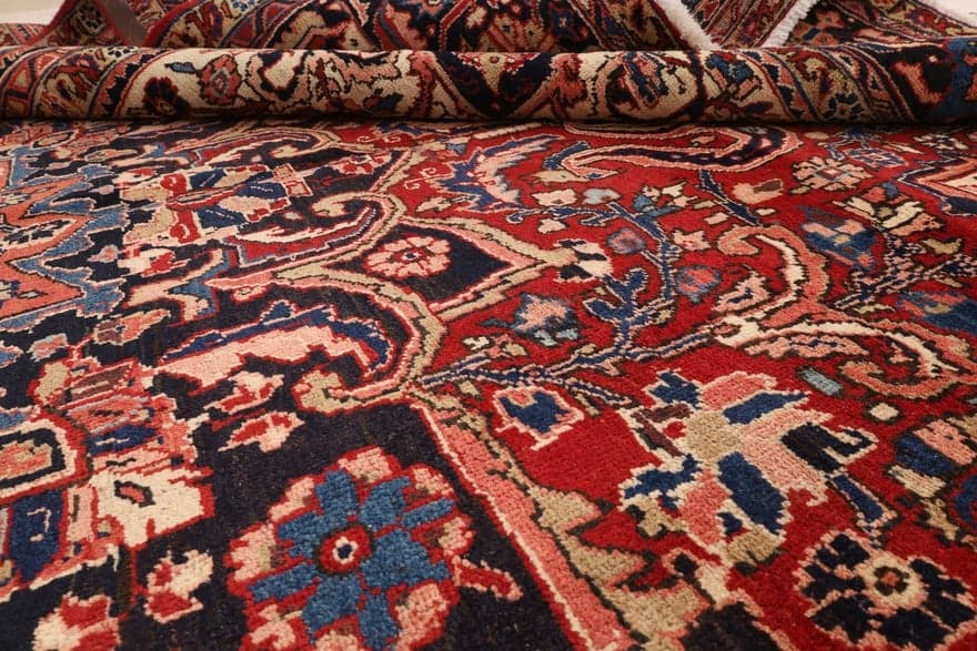 Heriz Carpet  418x313 - Image 4