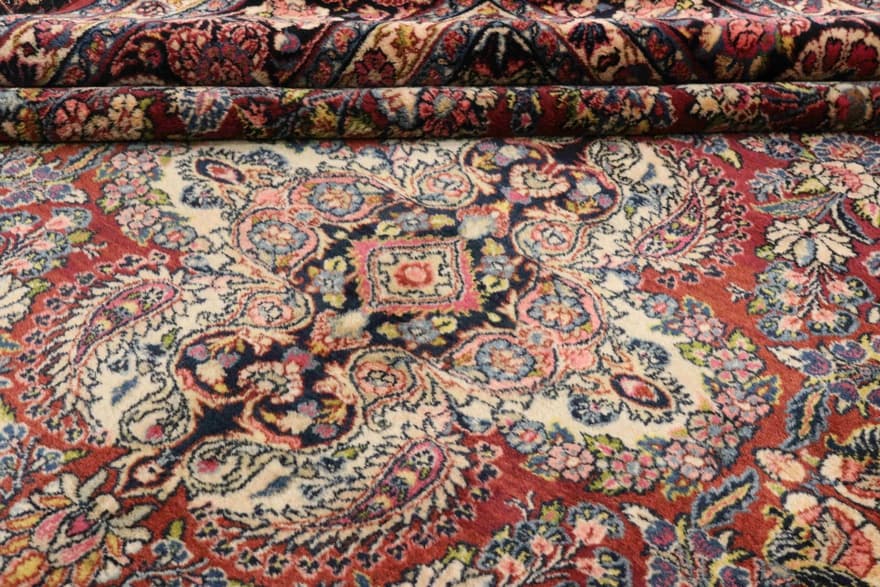 Antiker Shahrbaft-Perserteppich 357x320 cm
