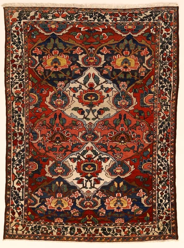 Bakhtiar Antique Carpet 200x145