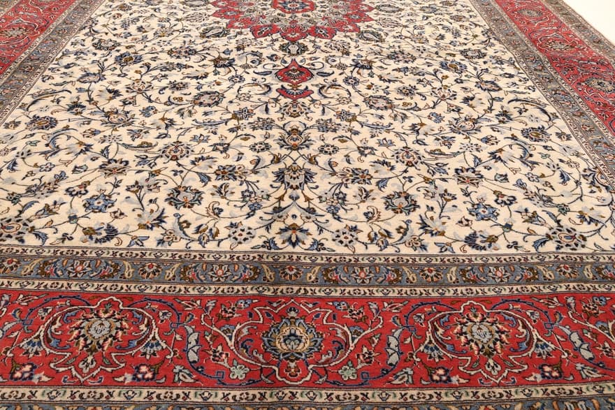 KashanFarshMahbrand carpet 417x300