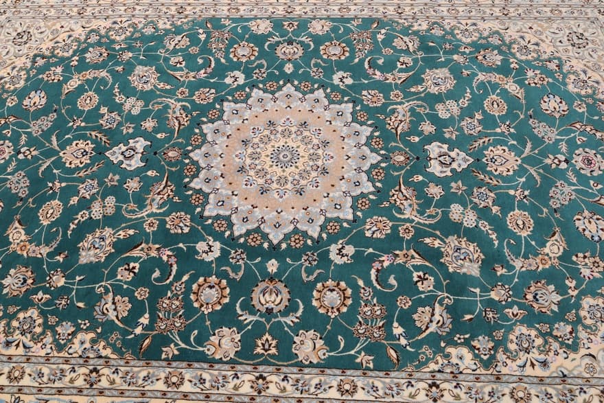 Nain 6 La Carpet 315x207