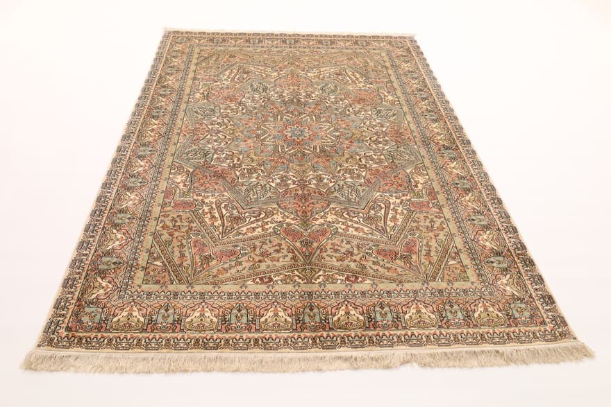 Kashmir SILK Carpet  281x180