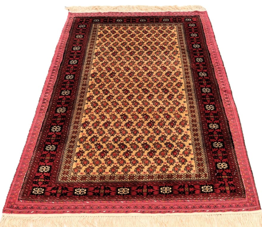 Quchan Seide Teppich 124x82
