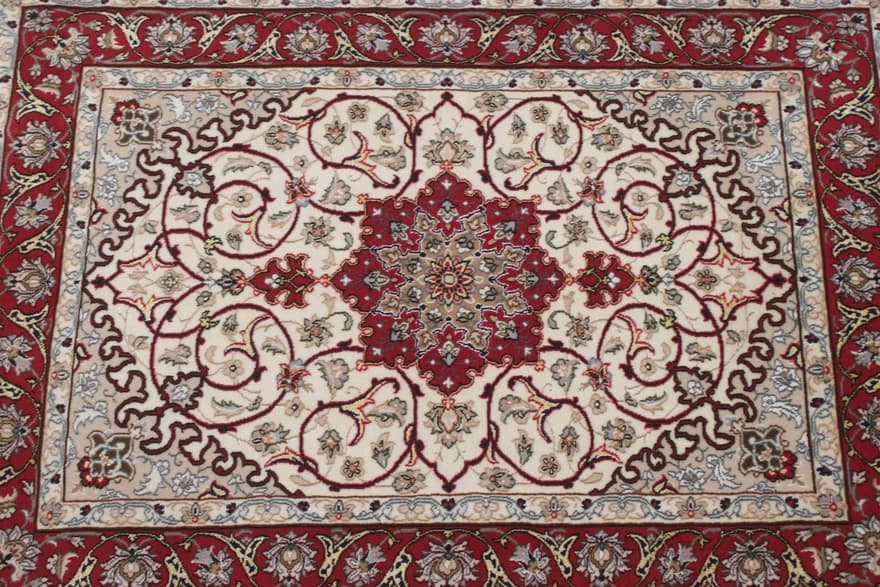 Isfahan Carpet 98x70