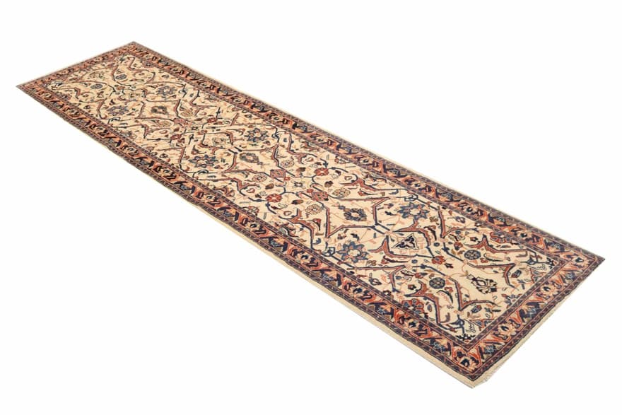 Sarough Carpet 322x82