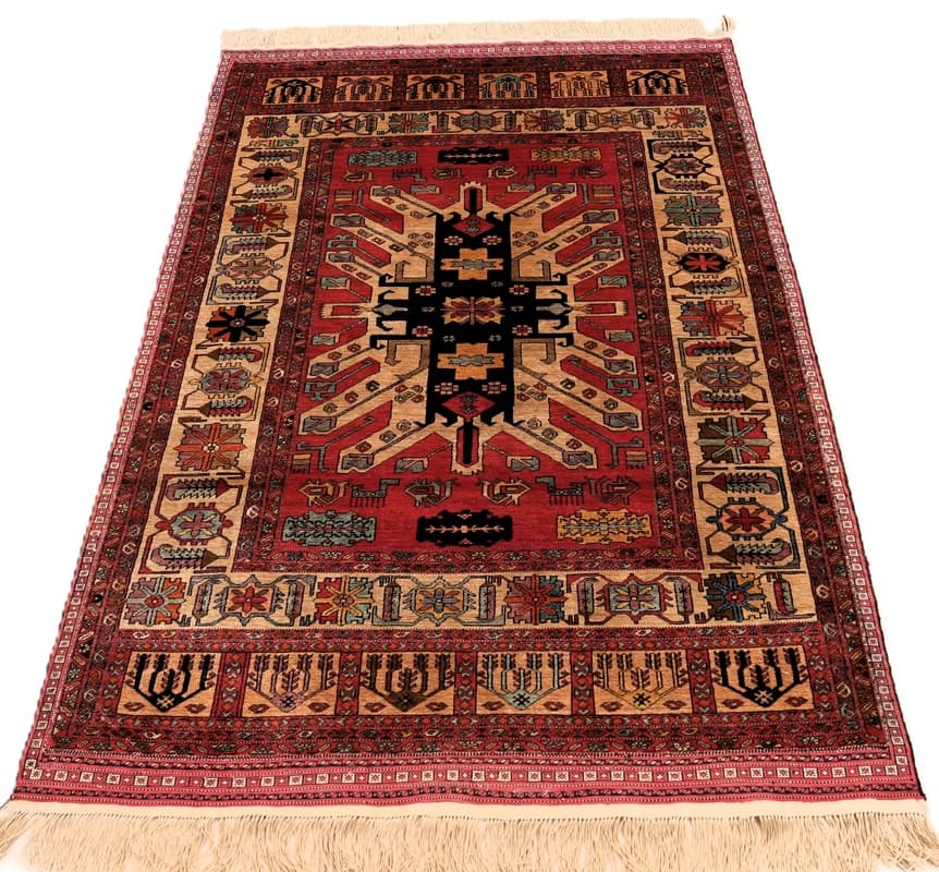 Quchan Seide Teppich 135x95