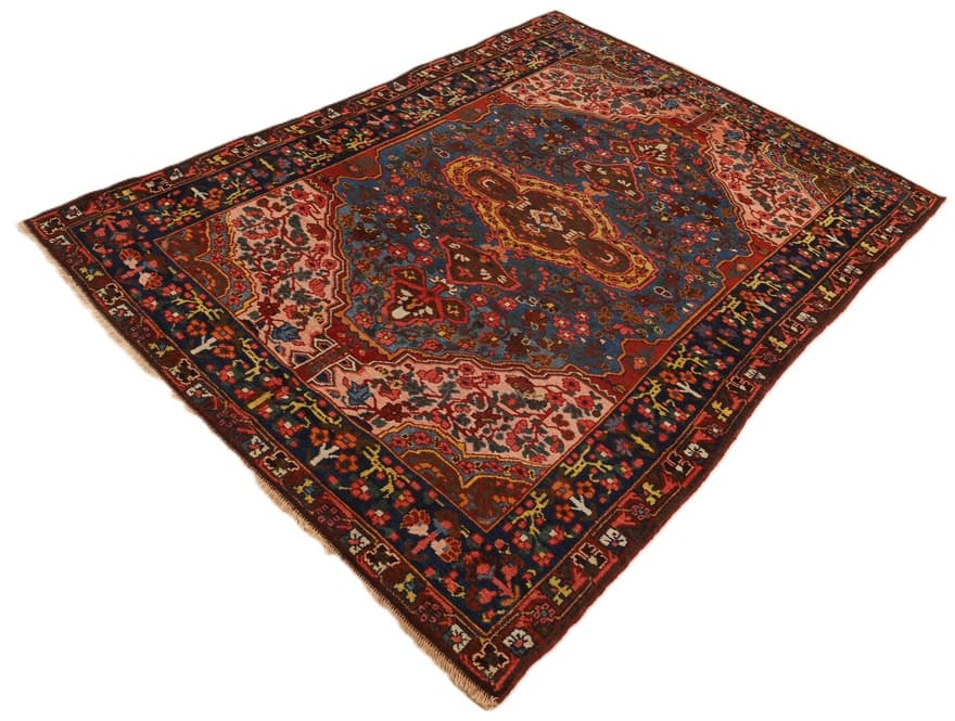 Antique Bakhtiar  Carpet  197x142 - Image 2