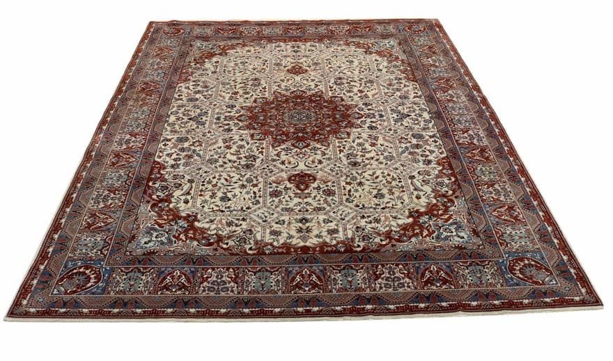 Nain Carpet 332x232