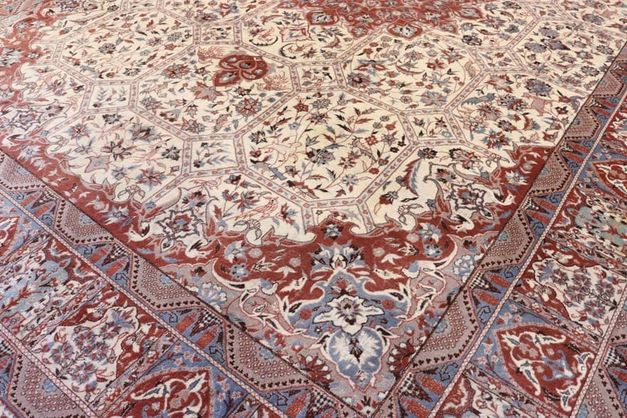 Nain Teppich 332x232