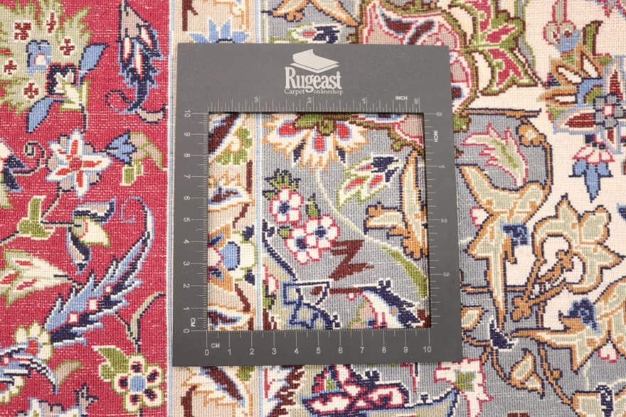 Isfahan Carpet 164x109