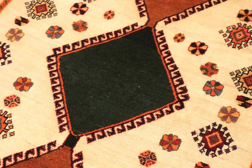 Shiraz Carpet 204x123