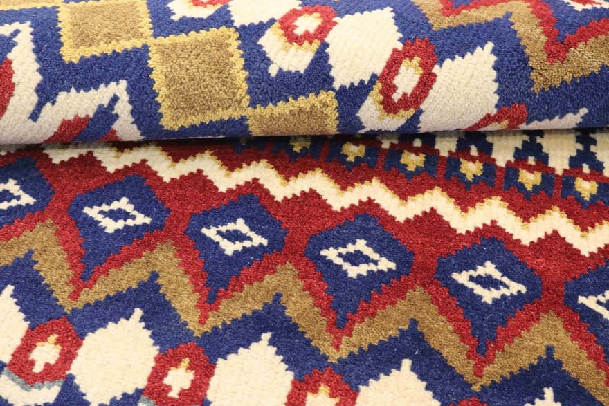 MODERN-IKAT Carpet 239x177