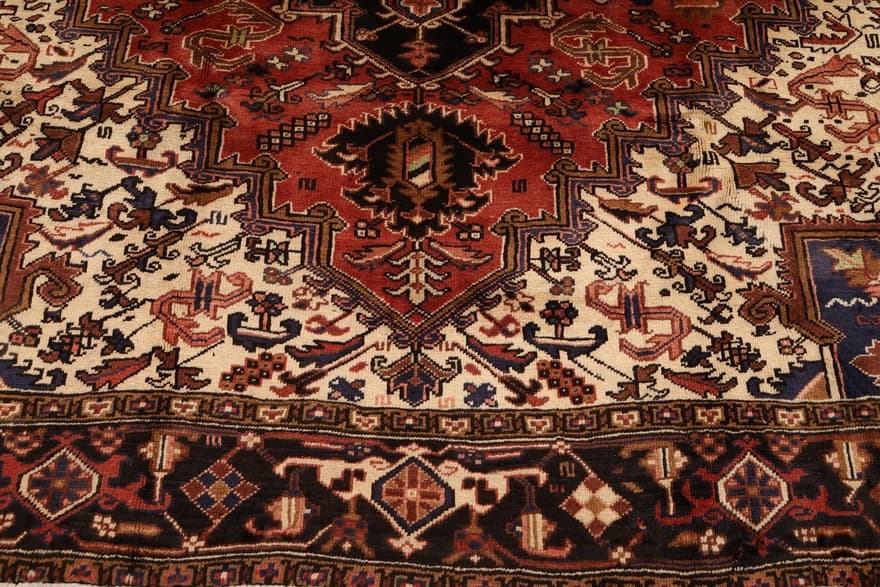 Heriz Carpet  292x256 - Image 5