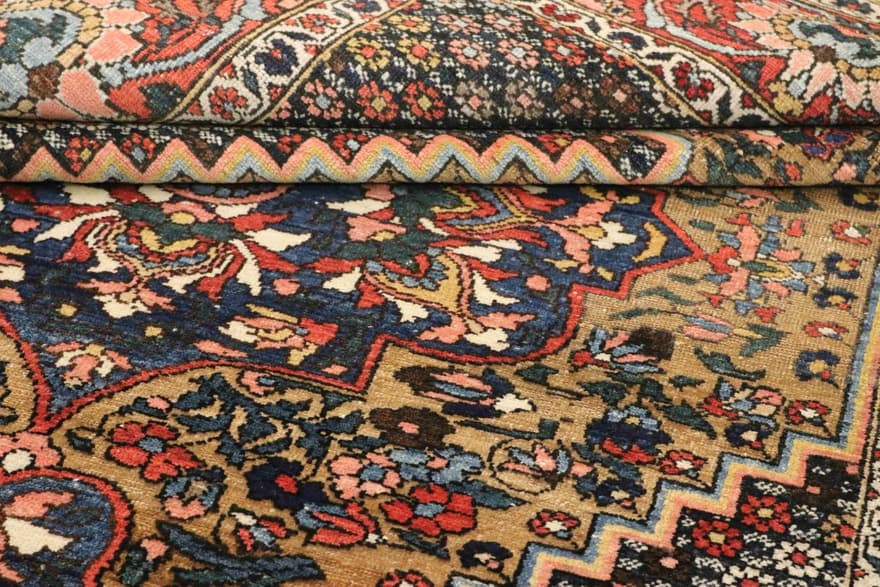 Bakhtiar Carpet 195x137