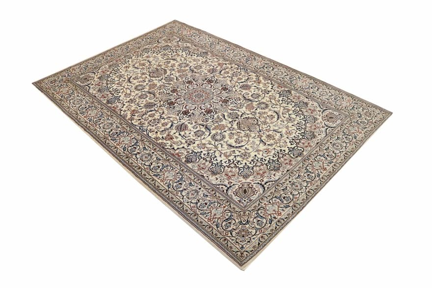 Nain 9 La Carpet 302x207