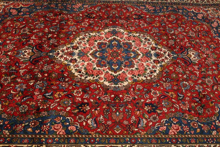 Bakhtiari Carpet 303x203 - Image 5